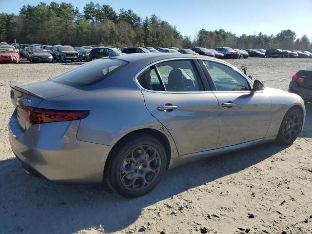 2017 Alfa Romeo Giulia Q4