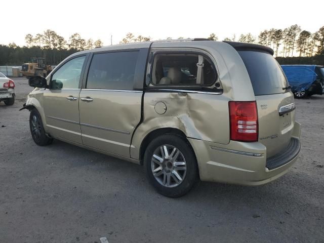 2010 Chrysler Town & Country Limited