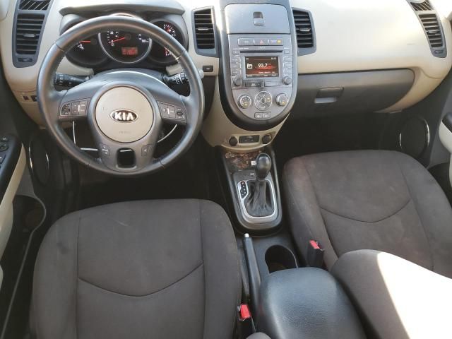 2013 KIA Soul +