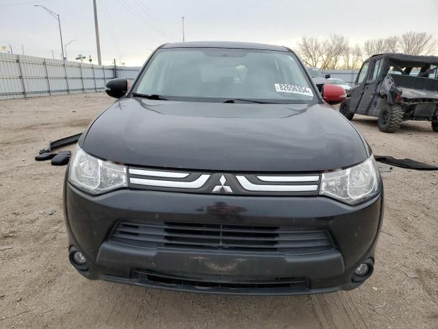 2014 Mitsubishi Outlander SE