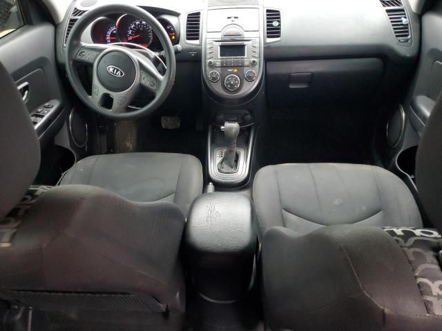 2011 KIA Soul +