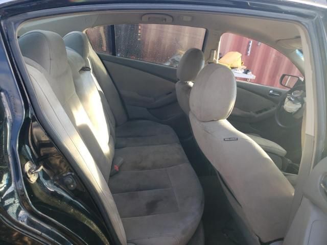 2010 Nissan Altima Base