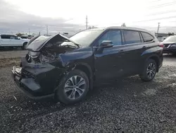 Salvage cars for sale from Copart Eugene, OR: 2022 Toyota Highlander XLE