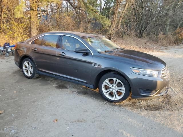 2015 Ford Taurus SE