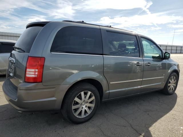 2009 Chrysler Town & Country Touring