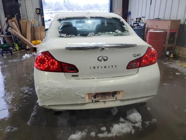 2015 Infiniti Q40