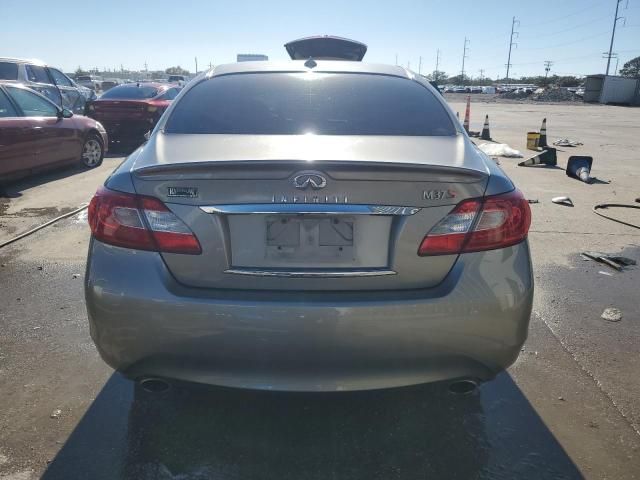 2011 Infiniti M37