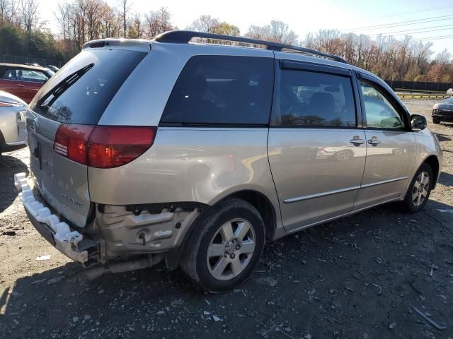 2004 Toyota Sienna XLE