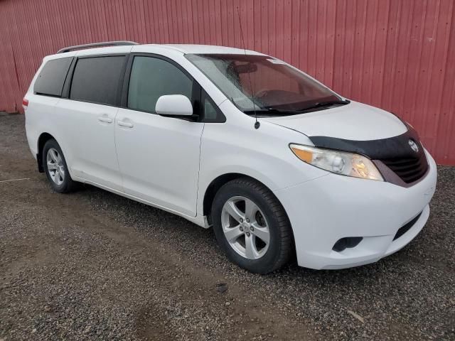 2012 Toyota Sienna LE