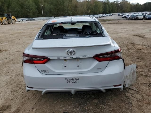 2022 Toyota Camry SE