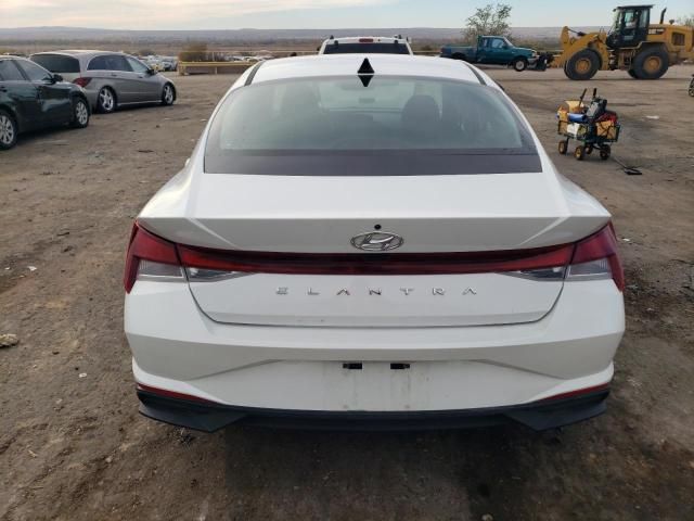 2021 Hyundai Elantra SE