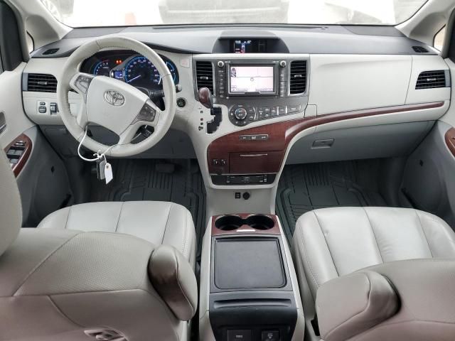 2012 Toyota Sienna XLE