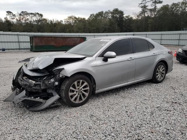 2022 Toyota Camry LE