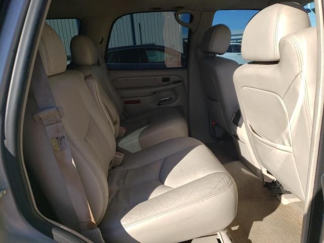 2004 Cadillac Escalade Luxury