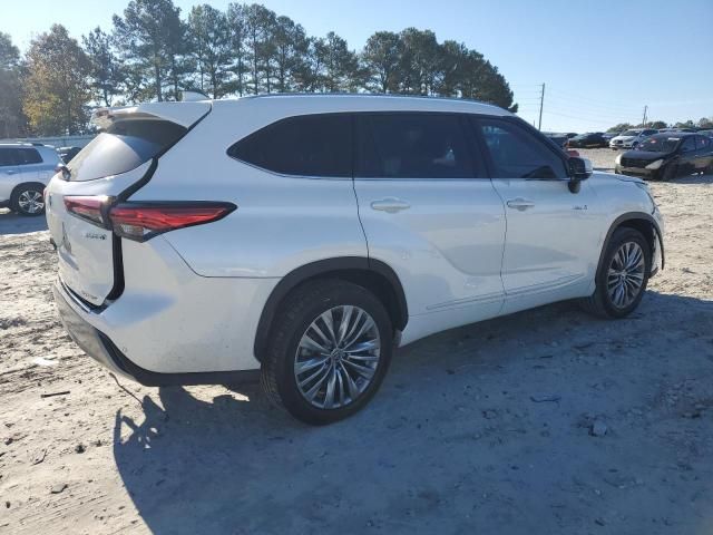 2021 Toyota Highlander Hybrid Platinum