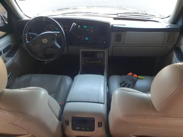 2004 Cadillac Escalade Luxury