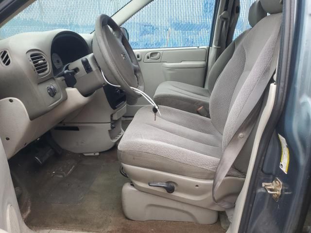 2005 Dodge Caravan SE