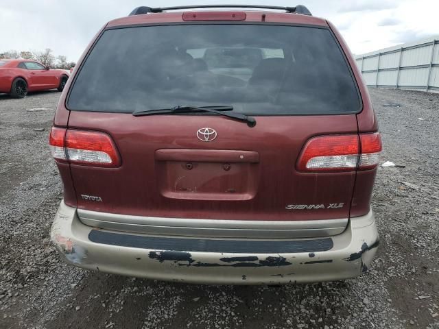 2002 Toyota Sienna LE