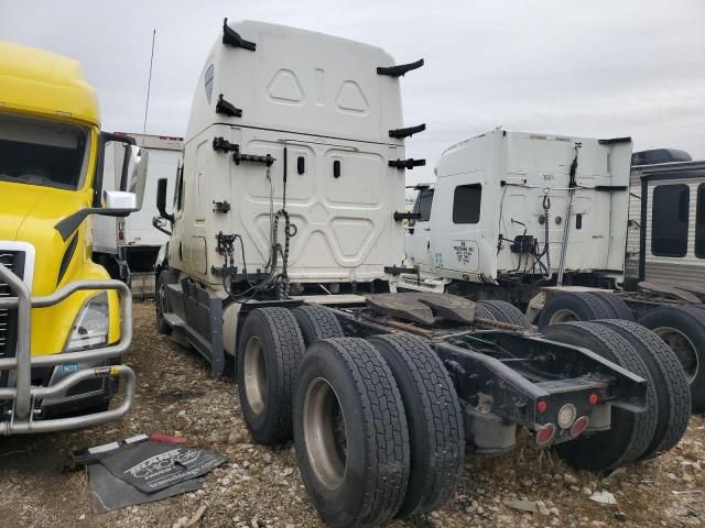 2021 Freightliner Cascadia 126