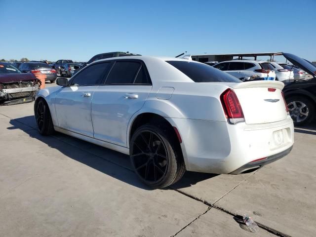 2016 Chrysler 300 S