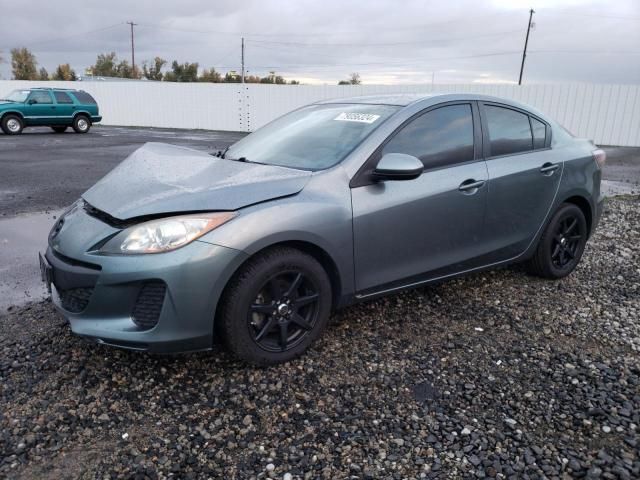 2013 Mazda 3 I