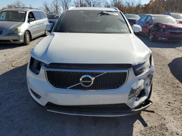 2019 Volvo XC40 T5 Momentum