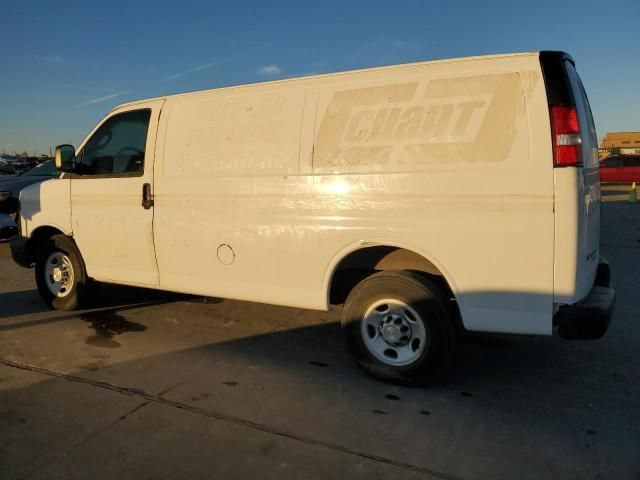 2016 Chevrolet Express G2500