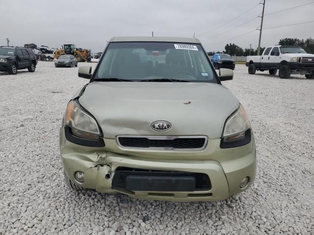 2011 KIA Soul +