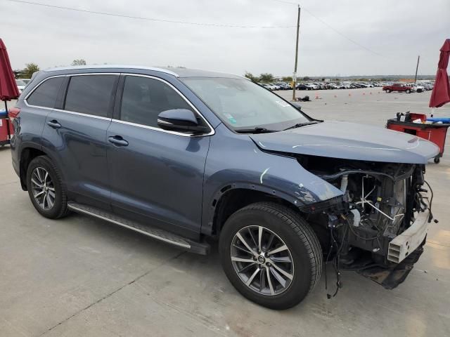 2019 Toyota Highlander SE