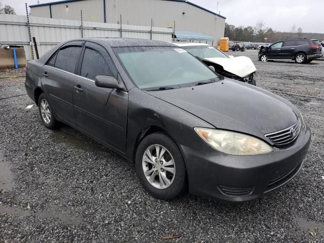 2005 Toyota Camry LE