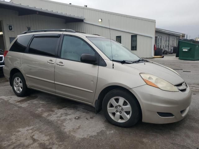 2007 Toyota Sienna CE