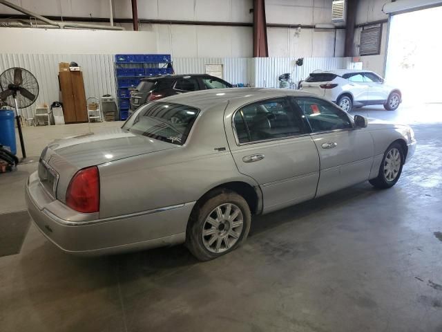 2007 Lincoln Town Car Signature Limited