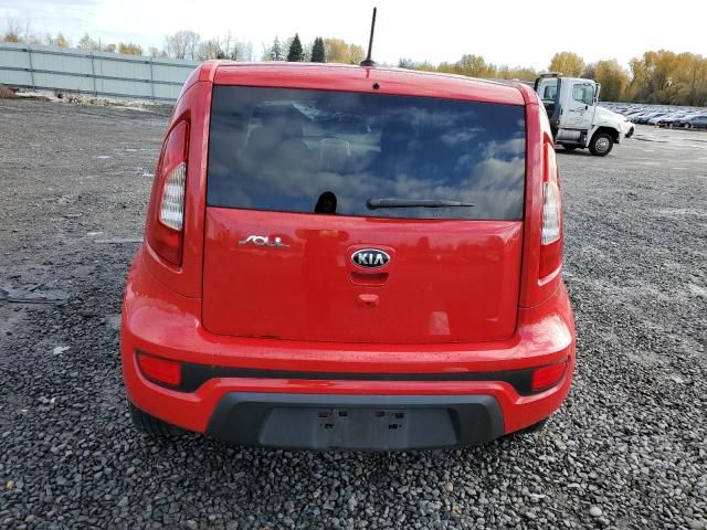 2013 KIA Soul +