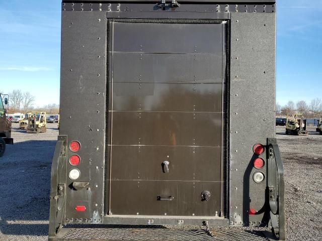 2009 Freightliner Chassis M Line WALK-IN Van