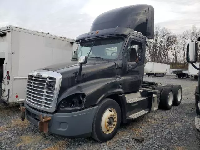 2017 Freightliner Cascadia 125