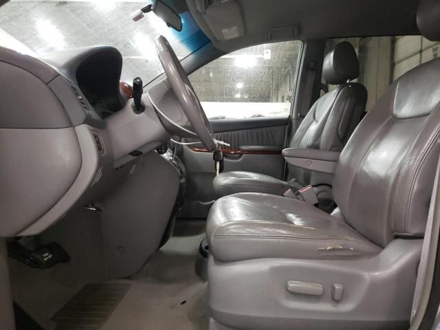 2004 Toyota Sienna XLE