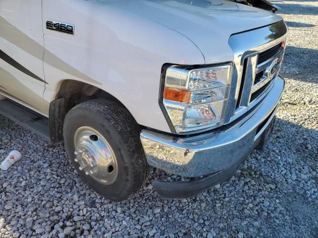 2015 Thor 2015 Ford Econoline E450 Super Duty Cutaway Van