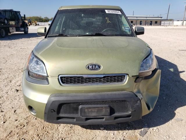 2010 KIA Soul +