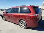 2018 Toyota Sienna LE