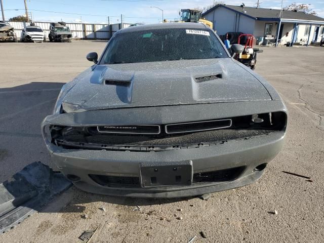 2017 Dodge Challenger SXT