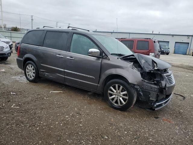 2015 Chrysler Town & Country Limited Platinum