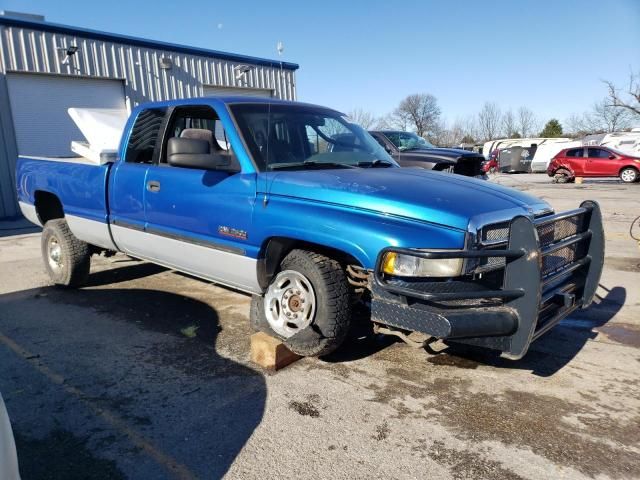 2000 Dodge RAM 2500