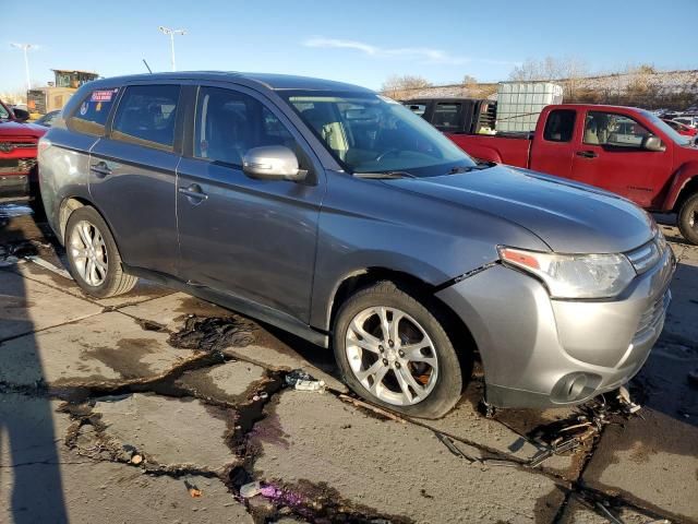 2014 Mitsubishi Outlander SE