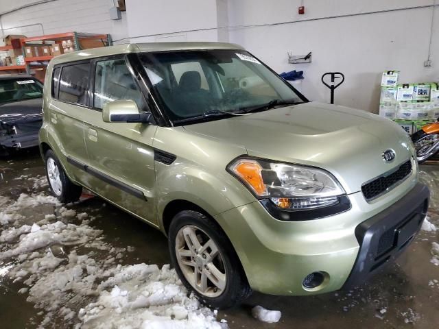 2010 KIA Soul +