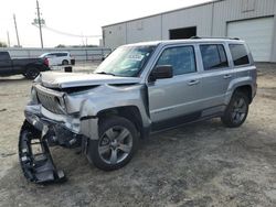 Carros salvage sin ofertas aún a la venta en subasta: 2016 Jeep Patriot Sport