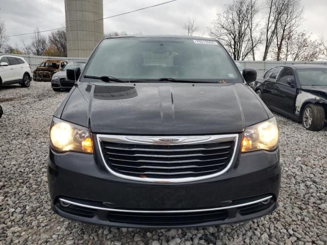 2015 Chrysler Town & Country S