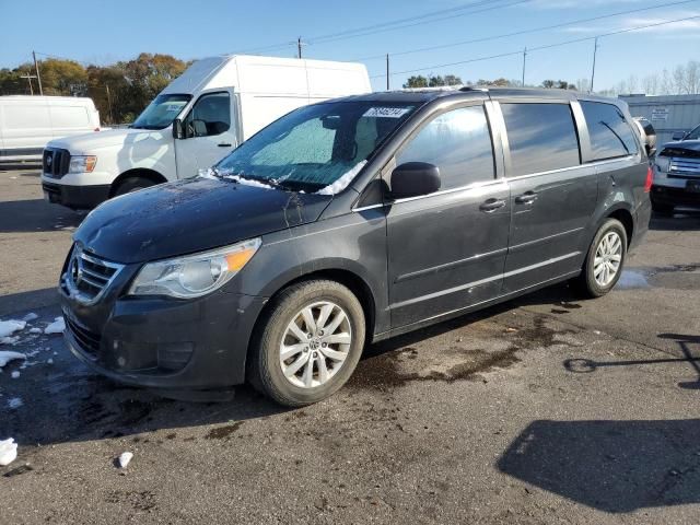 2012 Volkswagen Routan SE