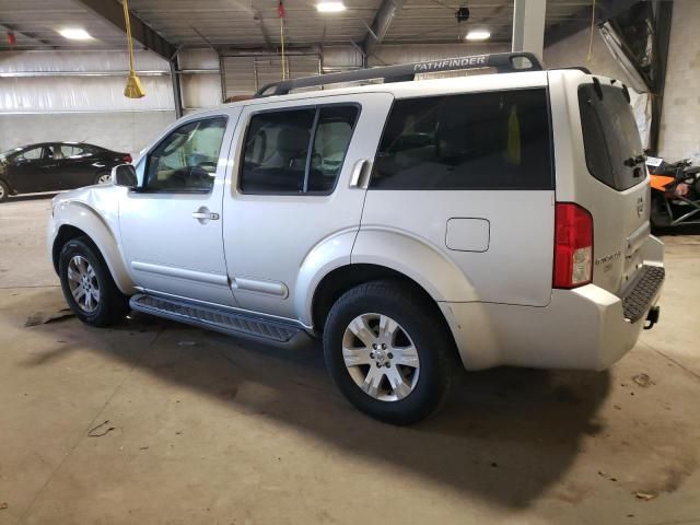 2006 Nissan Pathfinder LE