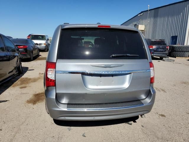 2015 Chrysler Town & Country Touring L