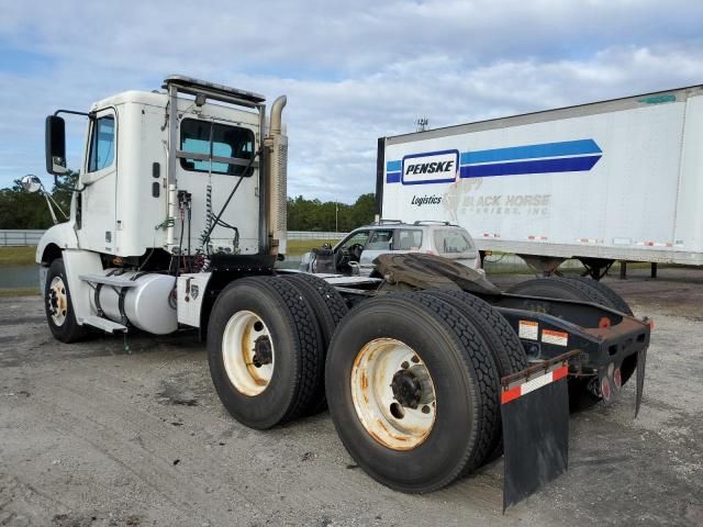 2006 Freightliner Columbia 112